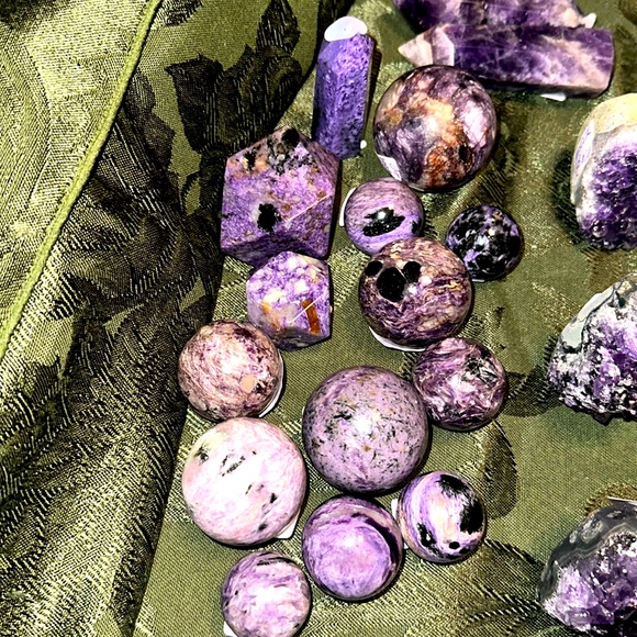 Unlisted Charoite Spheres,Shapes,Towers - Price will vary based on weight. 🌹🌹 - Picture 4 of 7